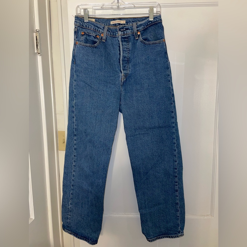 Levi’s Ribcage Straight Ankle Jeans